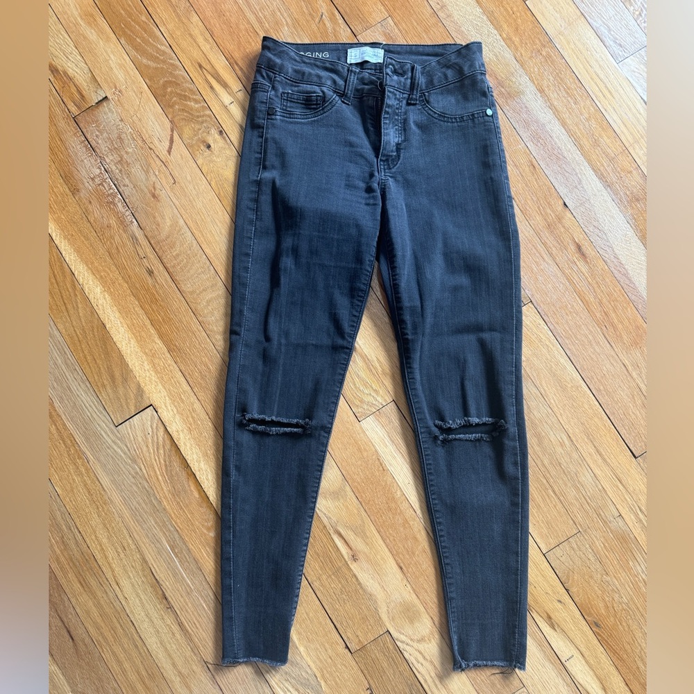 American Eagle Perfect Ankle Leggings Distressed Jeans